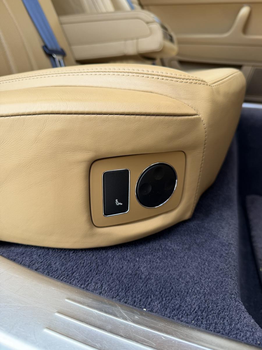 Bentley Continental Flying Spur W12 ACC/ 1 Hand