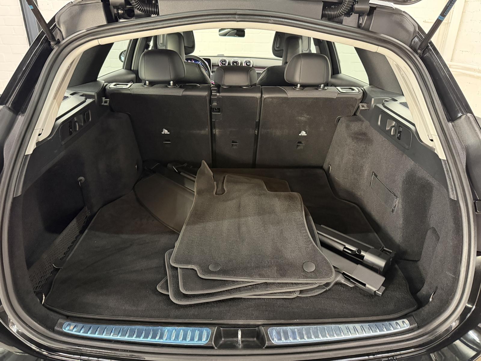 Mercedes-Benz C-Class d T 9G-TRONIC Edition Avantgarde 360° Kam., миниатюра 10