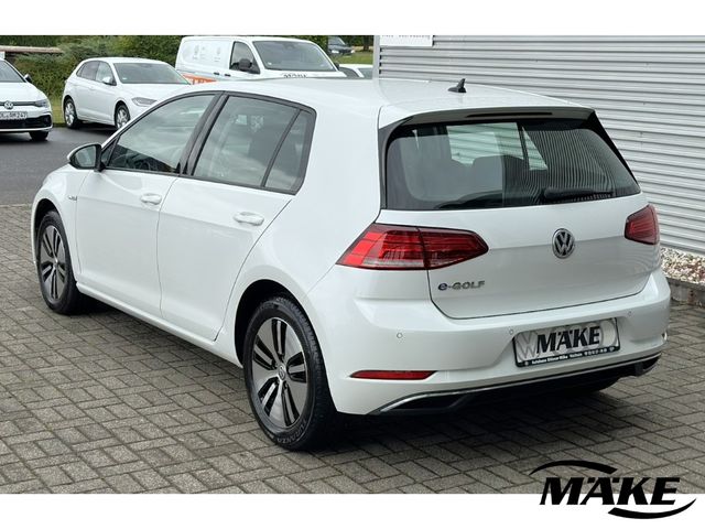 e-Golf Wärmepumpe, CCS-Ladedose, LED, Navi, SHZ,