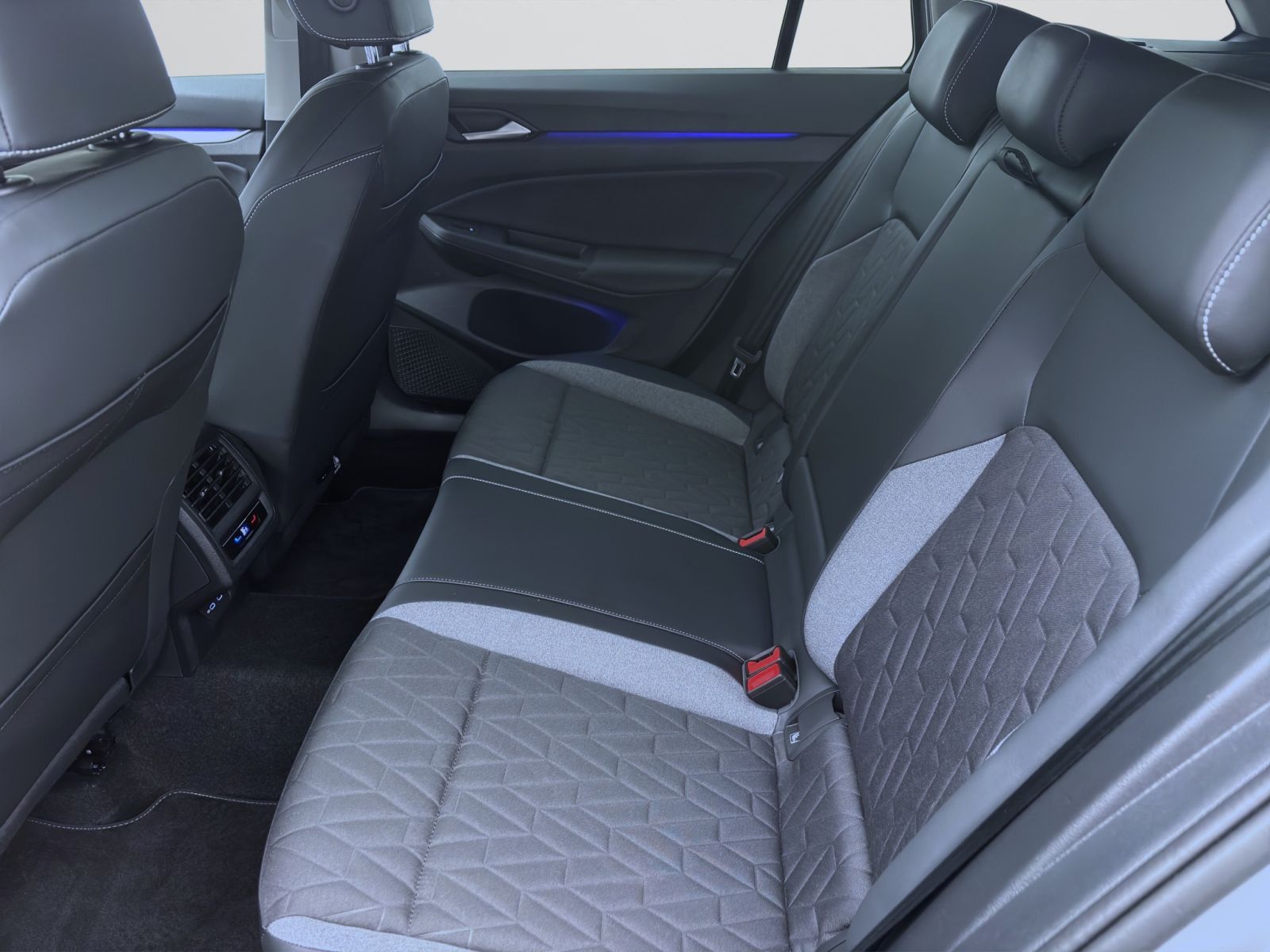 Volkswagen Golf - Bild 16
