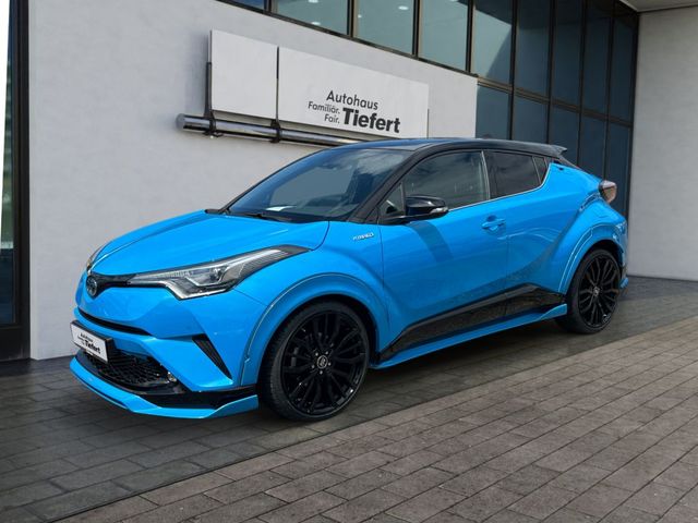 C-HR Hybrid Style Selection