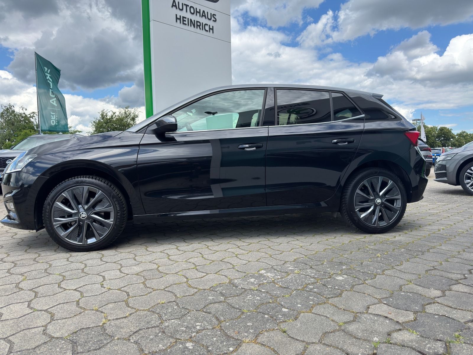 Fahrzeugabbildung SKODA Fabia Style 110PS DSG*RFK*ACC*NAVI*behLen*BehFro