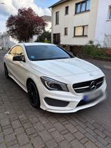 Mercedes-Benz CLA 220 CDI 4MATIC DCT AMG L... - Mercedes-Benz CLA 220 aus 2015