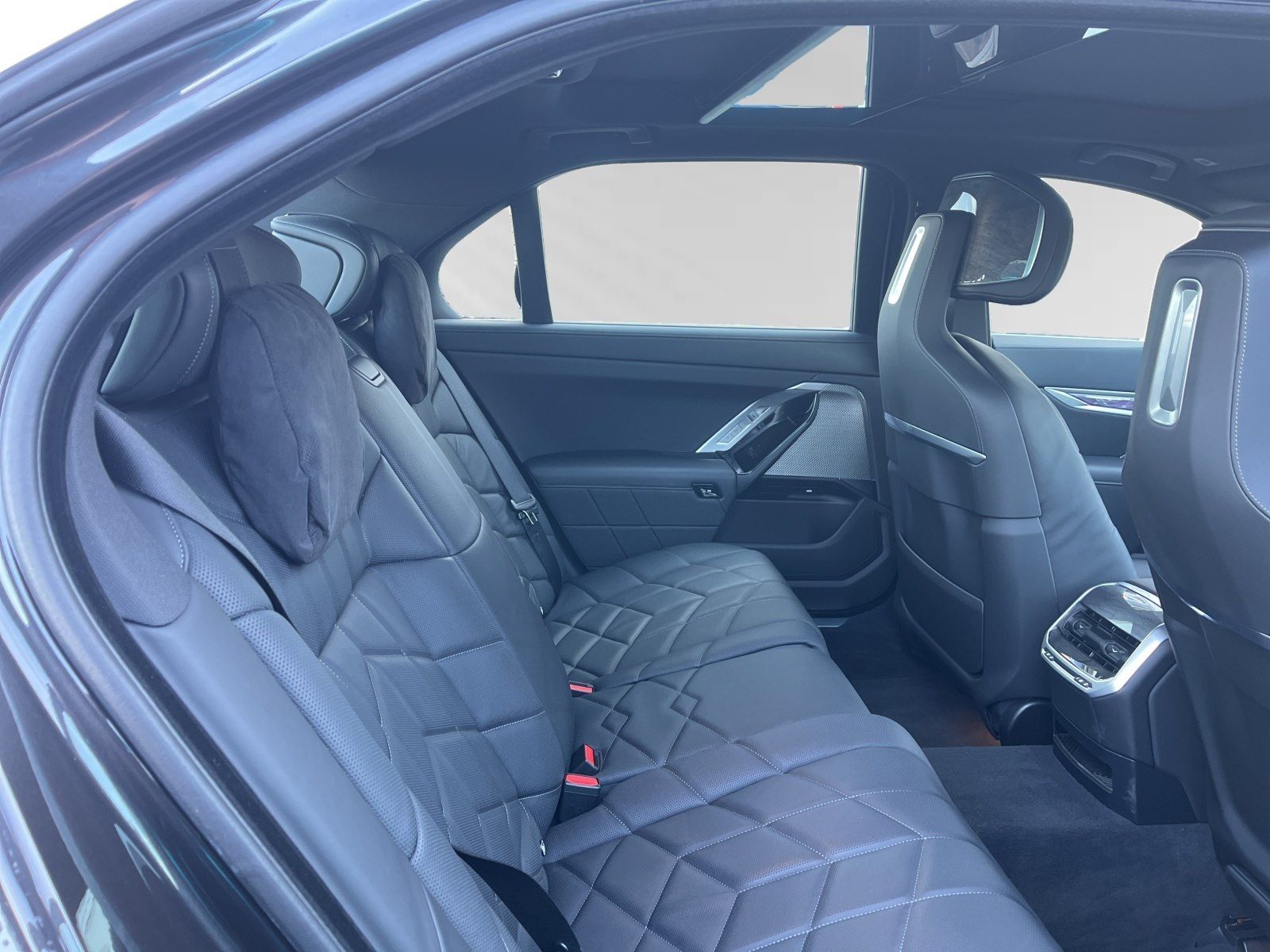BMW 750 - Bild 15