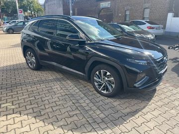 Hyundai TUCSON - 2