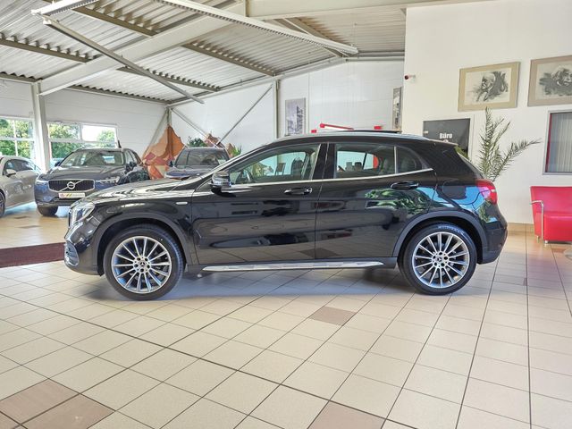 MERCEDES-BENZ GLA 200 — Foto 4