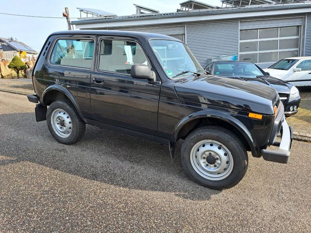 Lada Niva Taiga  4x4  Servo 1.Hand