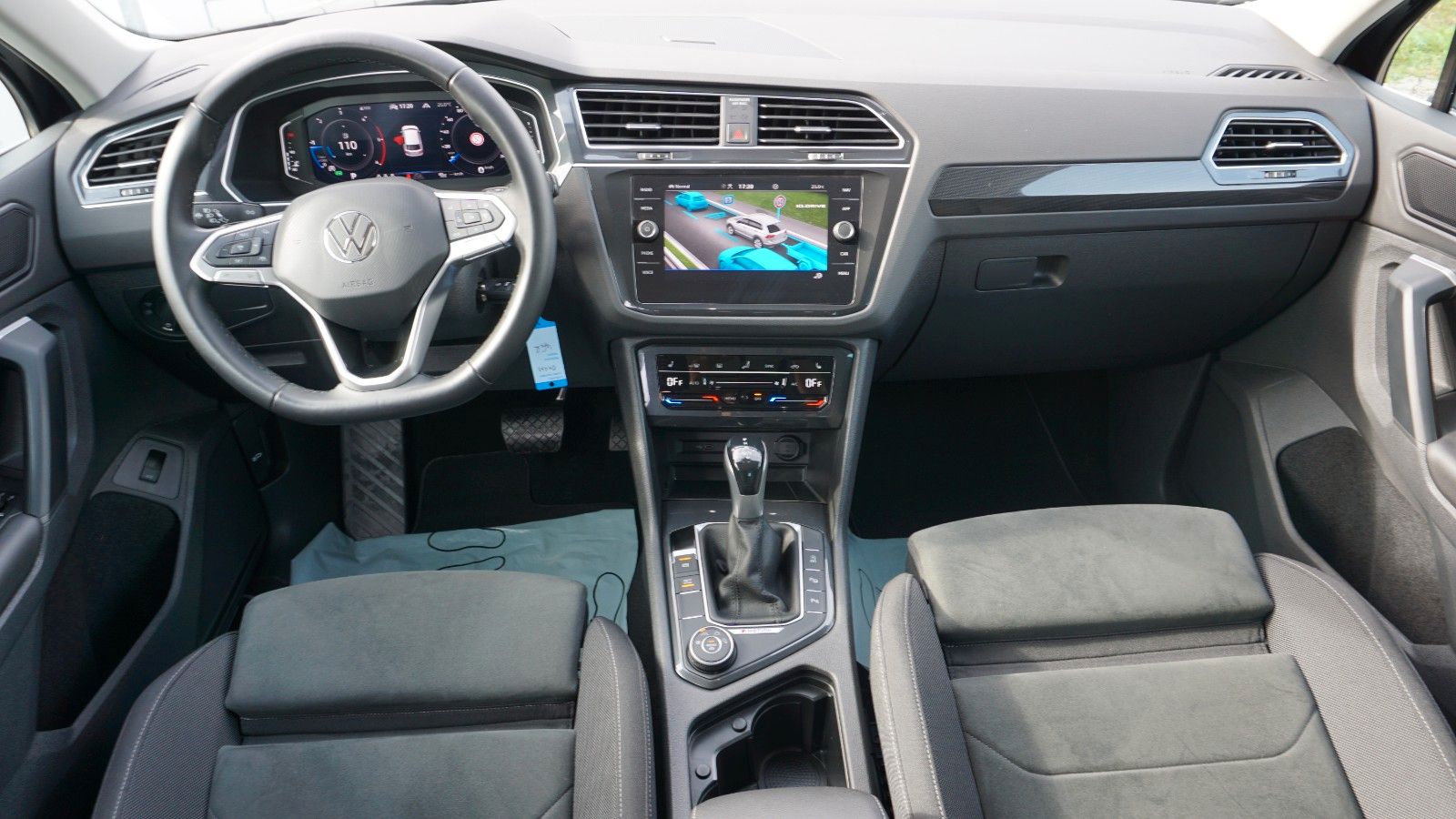 Fahrzeugabbildung Volkswagen Tiguan Elegance 4M, Kamera, Navi, AHK, IQ.Light