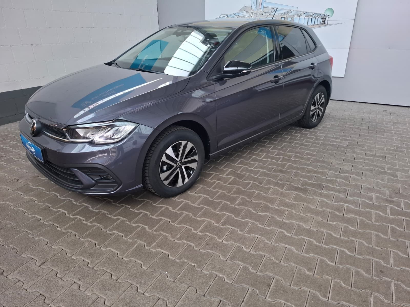 Fahrzeugabbildung Volkswagen Polo VI Energy 1.0 TSI DSG +LED +ACC+Travel Ass.