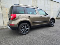 SKODA Yeti Adventure 4x4 2.0TDI 150PS AHK Xenon Mwst.