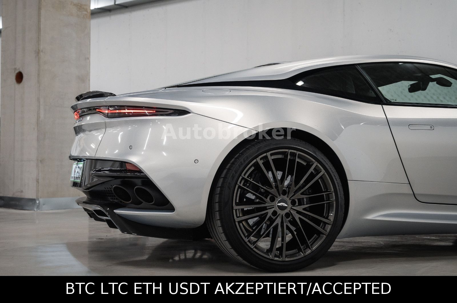 Aston Martin DBS – pogled 10