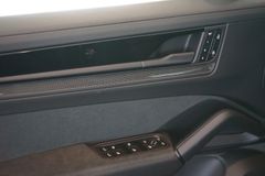 PORSCHE Cayenne GTS Coupé | Leichtbau Sport-Paket PORSCHE Cayenne GTS Coupé | Leichtbau Sport-Paket