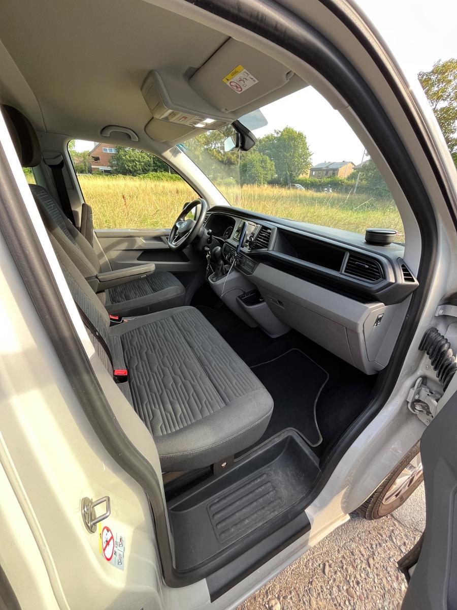 Volkswagen T6.1 Caravelle 2.0TDI Comfortline DSG 150PS