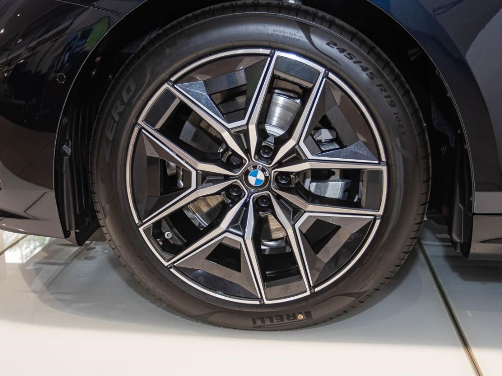 BMW 520 - Bild 5