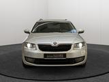 Skoda Octavia Combi Elegance 4x4 Standheizung/LED - Skoda Octavia: Winterreifen