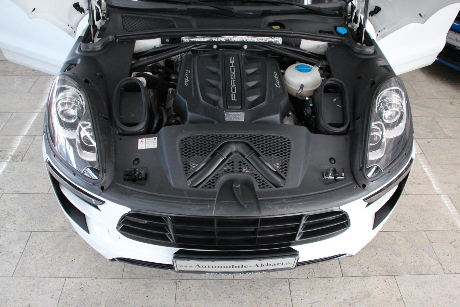Porsche Macan Turbo *BOSE/Pano/Sitzbelüftung*