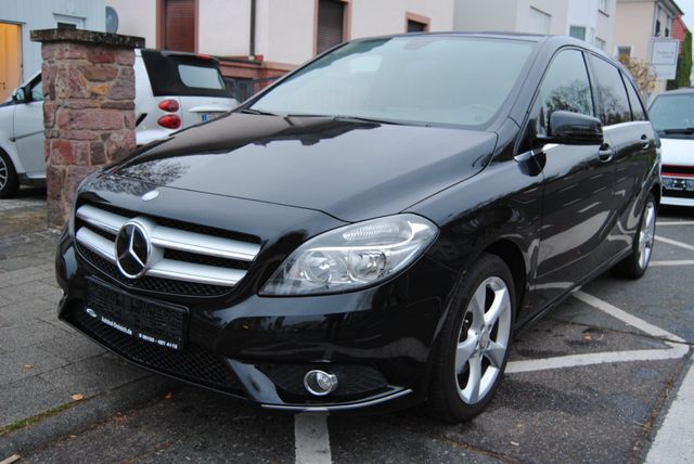 Mercedes-Benz B 200 *Sport-Paket*NAVI*Scheckheftg.*2.HAND*