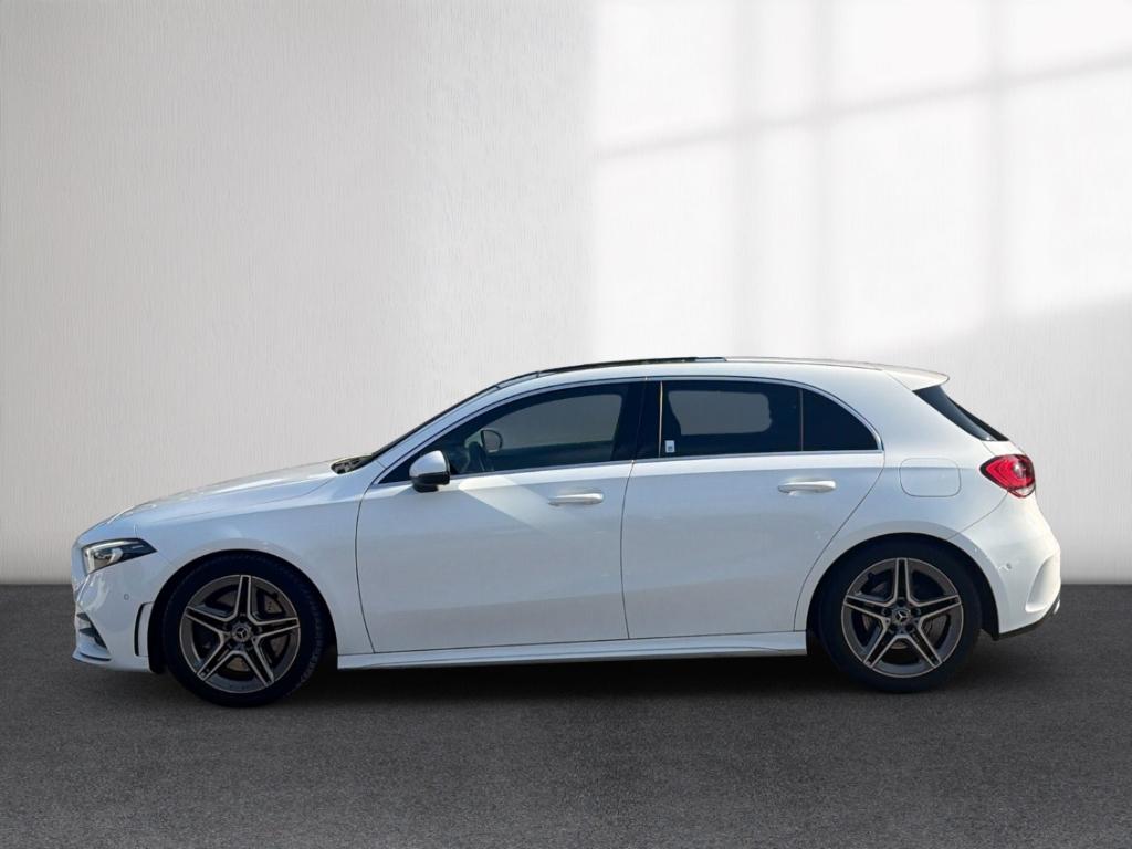 Mercedes-Benz A 250 DCT AMG Line AdaptLED Pano Nav SHZ PDC Kam