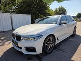 BMW 530 d xDrive M Sport+Head Up+AHK+ACC+PANO+SHZ - BMW 530 in Erfurt