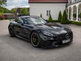 Mercedes-Benz AMG GT R - schwarze Mercedes-Benz AMG GT R