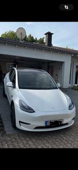 Tesla Model Y  SR mit BYD Akku - Tesla Gebrauchtwagen von 2024