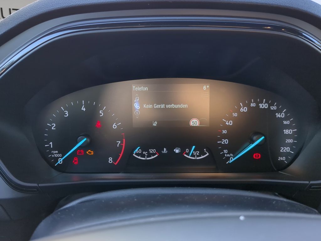 Fahrzeugabbildung Ford Focus Turnier ST-Line 1.0 Ecoboost