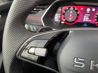 SKODA Octavia Combi 2.0 TSI DSG RS HUD AHK 360° 5J GAR bei Autohaus Landmann & Maier OHG