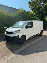 Opel Vivaro Cargo Edition M mit erhöhter Zuladung - Opel Vivaro Gebrauchtwagen in München