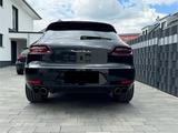 Porsche Macan Turbo mit Performance Paket Turbo mit ... - Porsche Macan Turbo-mit-Performance-Paket
