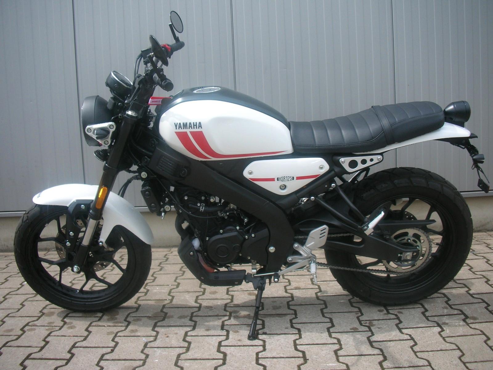 Yamaha XSR125 