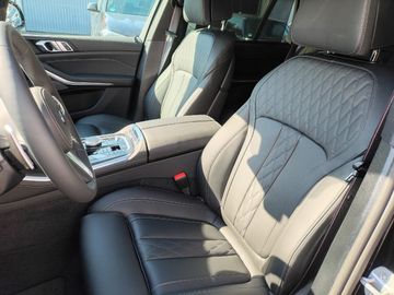 BMW X5 xDrive40d M Sportpaket HK HiFi DAB LED