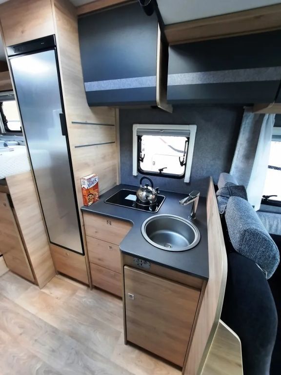 Fahrzeugabbildung Dethleffs Just Go! T 6815 EB Verfüg./Sparen Sie 18.525,- €