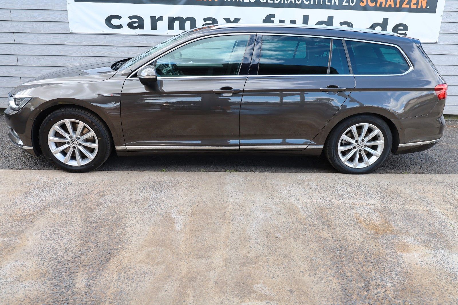 Fahrzeugabbildung Volkswagen Passat Variant Highline 4M Leder,Massage,ACC,360