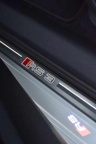 Fahrzeugabbildung Audi RS3 2.5 TFSI QUATTRO B&O ACC SPORTABGAS RAUTE