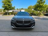 BMW 750i xDrive MASSAGE|GLASDACH|STD.HEIZUNG|HEAD-UP - BMW 750 in Dortmund