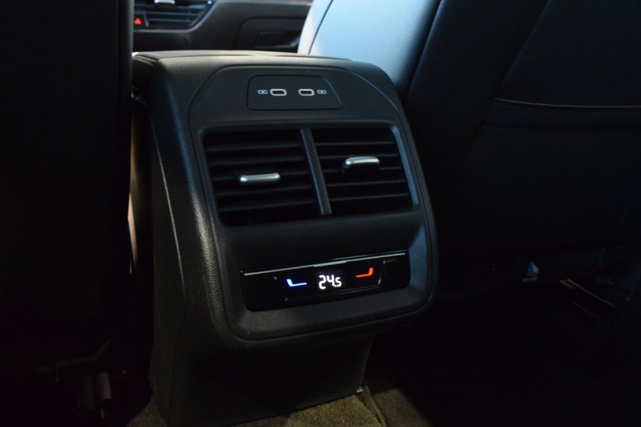 Volkswagen Passat Variant - Bild 17