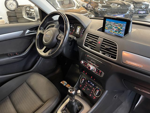 Audi Q3 design quattro *BI-XENON*PDC*NAVI*SHZ*MFL*LED
