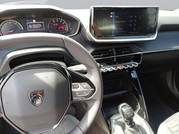 Peugeot 2008 - 12