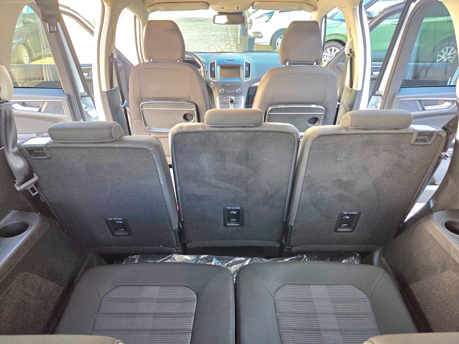 Ford Galaxy Trend Winterpaket Navi LED Kamera