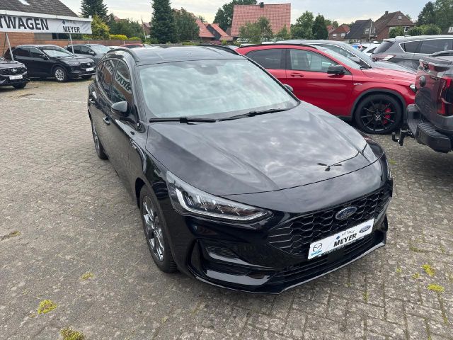 Ford Focus Turnier 1.0 ST-Line X AHKKamera