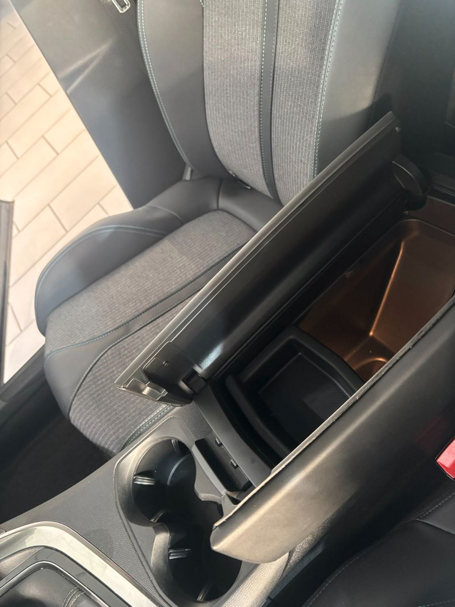 Fahrzeugabbildung Peugeot 3008 1.2T ALLURE PACK NAVI/LED/SPORT/VIRT/PDC