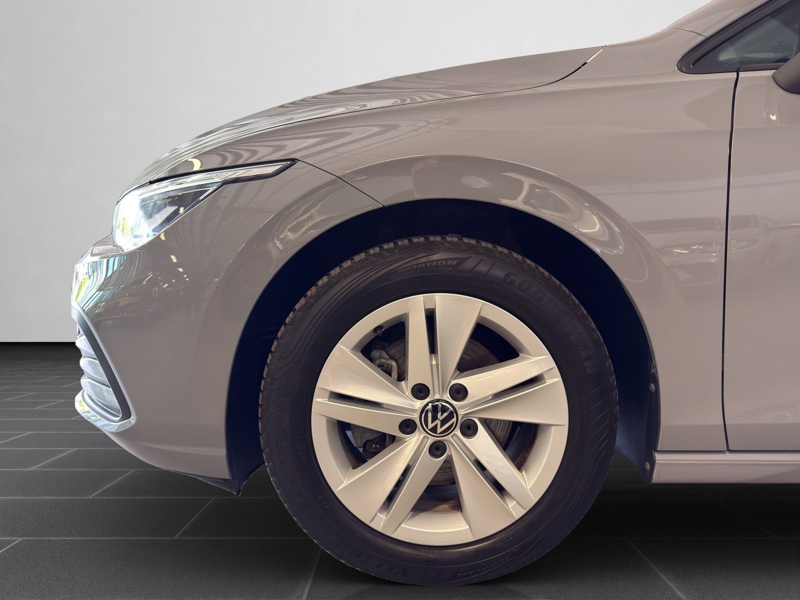 Volkswagen Golf - Bild 9