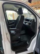 Volkswagen T6 Multivan mit Camping-Zubehör  - Volkswagen: Multivan Camping