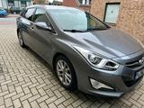 Hyundai i40 CW 1.6 GDI Style * sehr gepfle... - Hyundai i40 Style mit Benzin-Antrieb