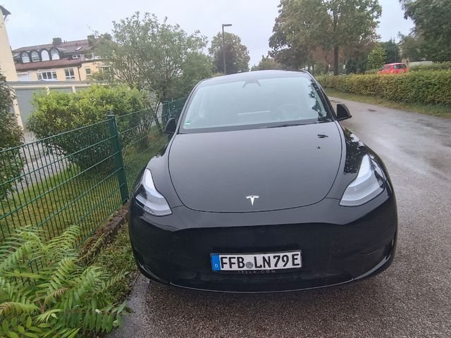 Tesla Model Y Hinterradantrieb RWD 