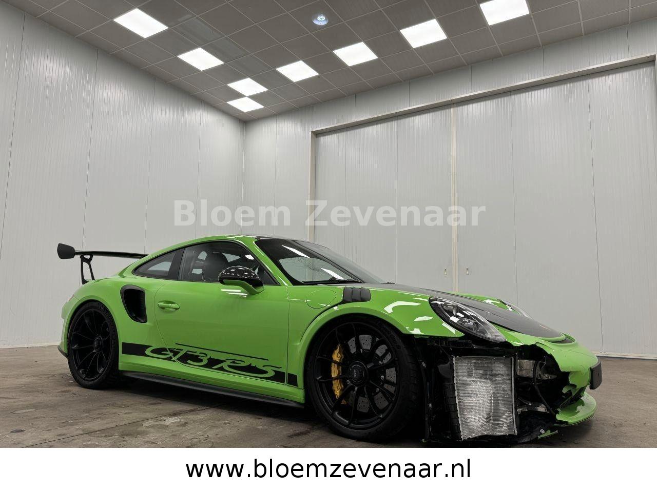 Porsche 911 GT3 RS Weissach
