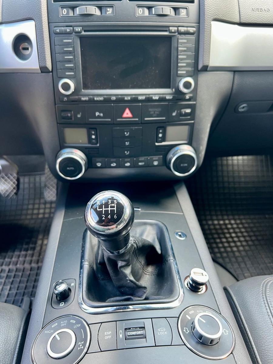 Volkswagen Touareg 2006 — photo 10