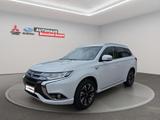 Mitsubishi Outlander PHEV Plus 4WD AHK RFK LED - Mitsubishi Outlander: Plus