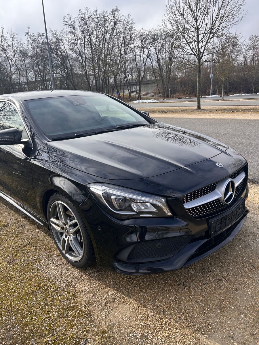 MERCEDES-BENZ CLA 200 - AMG - LED - Automatik 