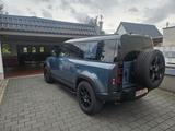 Land Rover Defender D200 110 SE, StHz, AHK, SHZ und v.m. - blaue Land Rover Defender